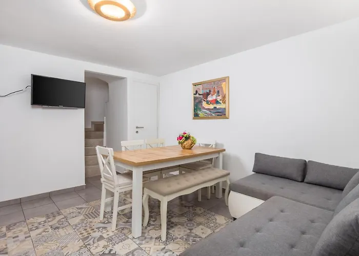 別荘 Mediterranean House Markoc New Renovated! *