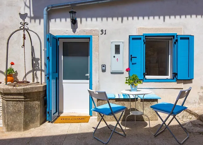 Mediterranean House Markoc New Renovated! 別荘 ベリ