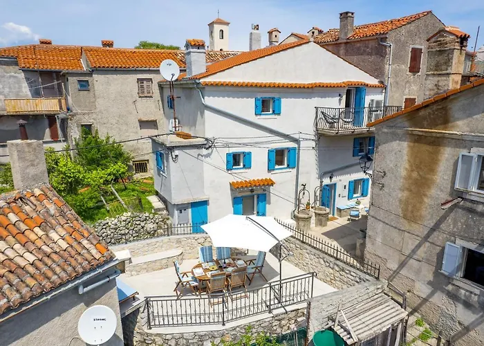 Mediterranean House Markoc New Renovated! 別荘