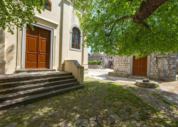 別荘 Mediterranean House Markoc New Renovated!