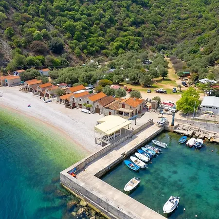 House Markoc Cres Island Croatia בלי
