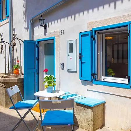 Nyaraló House Markoc Cres Island Croatia