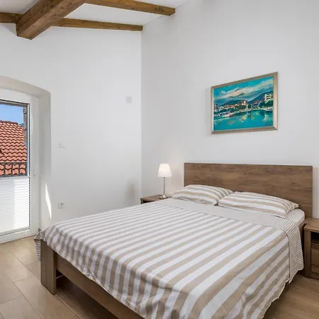 House Markoc Cres Island Croatia Beli